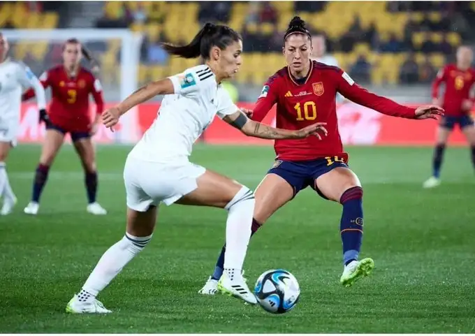 España, uno de los favoritos, se impuso a Costa Rica 3 a 0