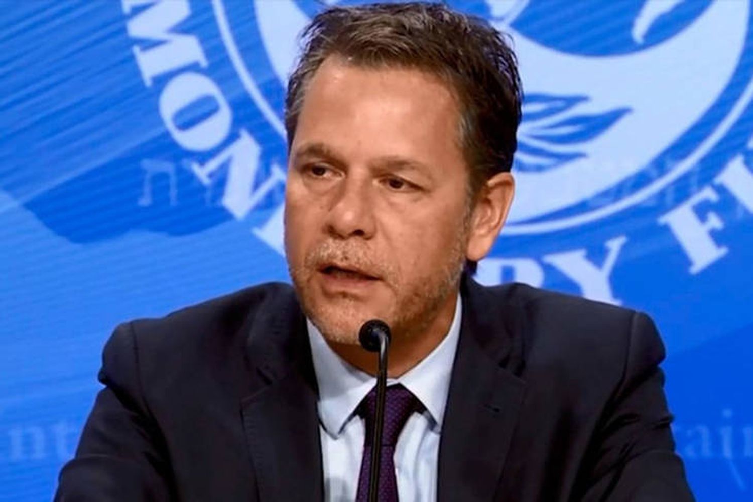 El FMI sostuvo que la deuda argentina “no es sostenible”