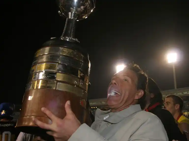 Dolor en el mundo del fútbol: murió Miguel Ángel Russo