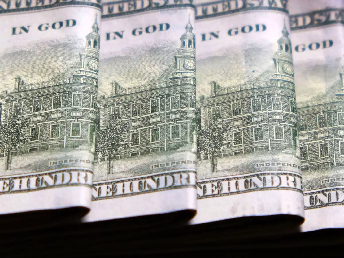 El dólar blue sigue en alza y saltó al nuevo récord desde hace un año