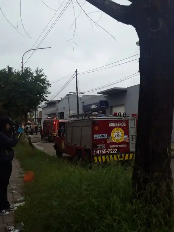 San Martín: Incendio en depósito de archivos de Anses