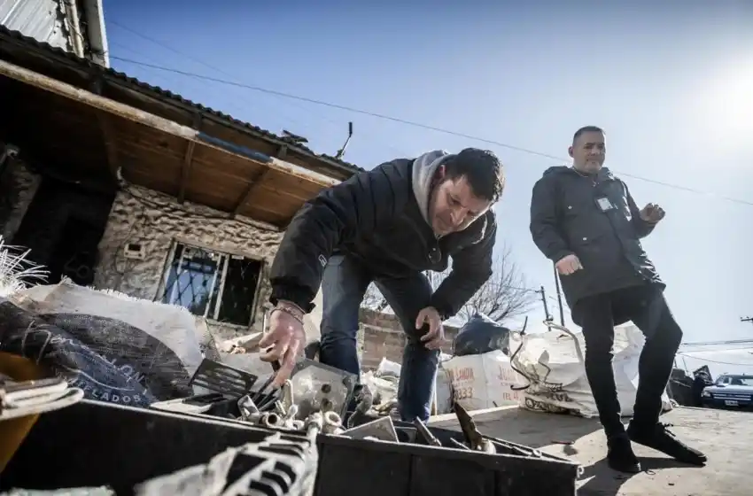 Allanaron cuatro chatarrerías a raíz de los robos de medidores de agua