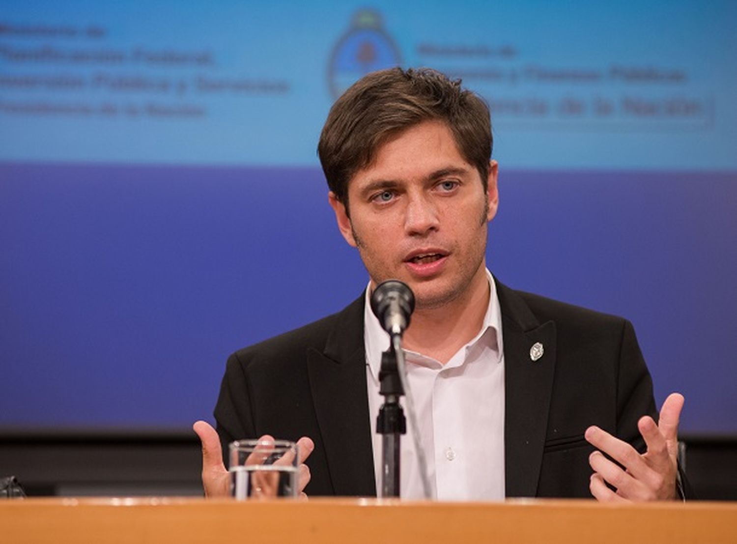 Anunciaron la reducción y redistribución del 20% en subsidios de gas y agua