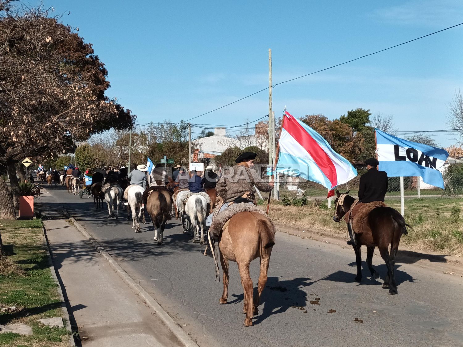 Agrupaciones Tradicionalistas de Gualeguaychú realizan una cabalgata para pedir por la aparición de Loan