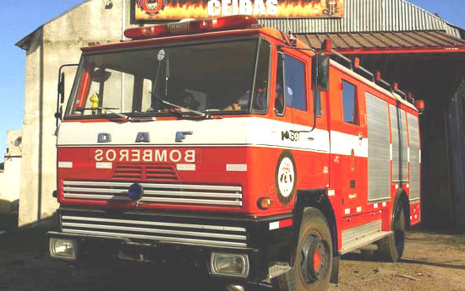 Bomberos de Ceibas sofocaron un devastador incendio