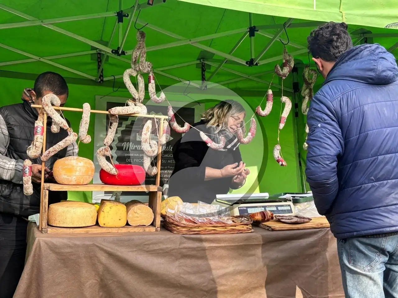 Puestos con diversos productos