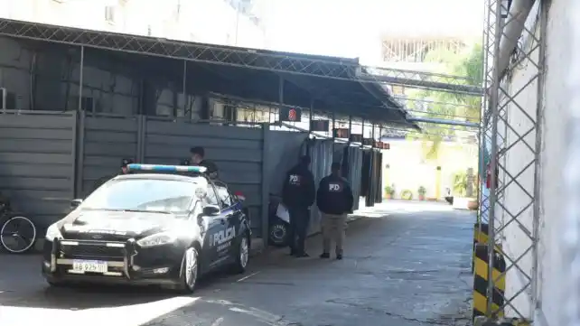 Una mujer murió de modo insólito dentro de un motel