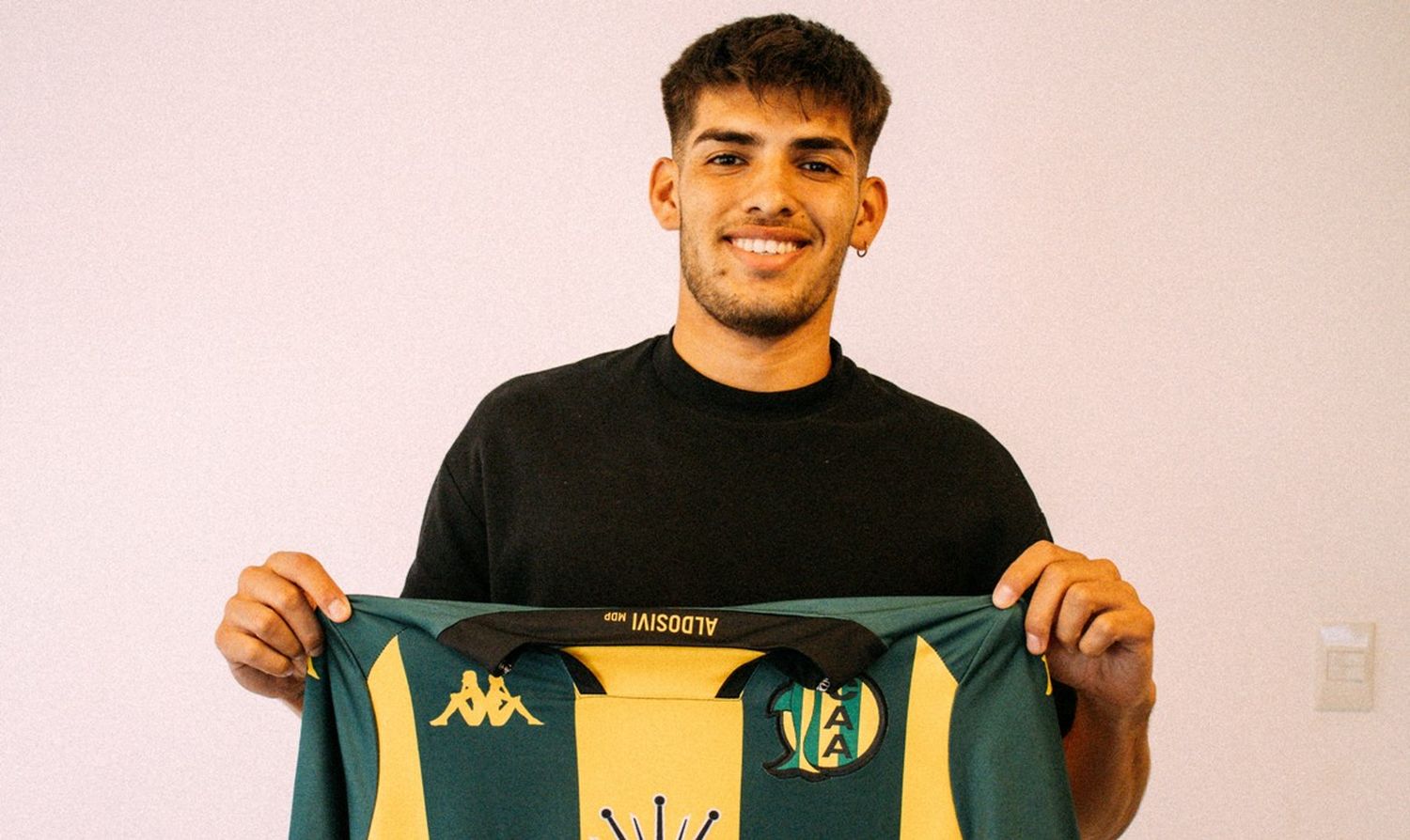 Aldosivi y sus primeras incorporaciones: Palavecino y Leiva