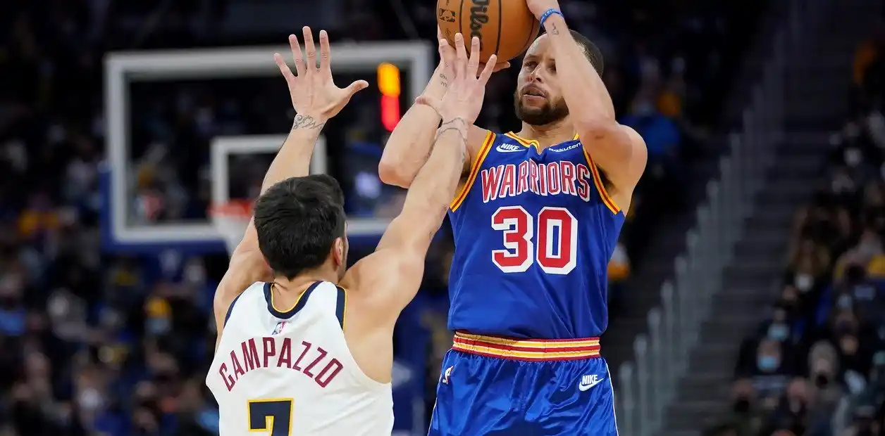 Campazzo fue titular y Deck volvió tras dos meses