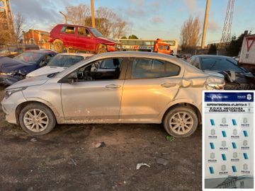 El auto volcado en avenida 2 tenía pedido de secuestro