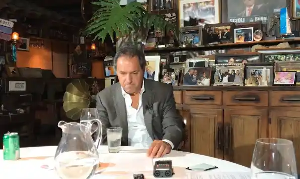 Scioli rompió el silencio y habló de su relación con Gisela Berger: "Todavía la sigo remando"