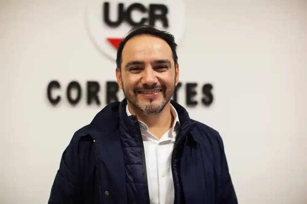 El gobernador Juan Pablo Valdés.