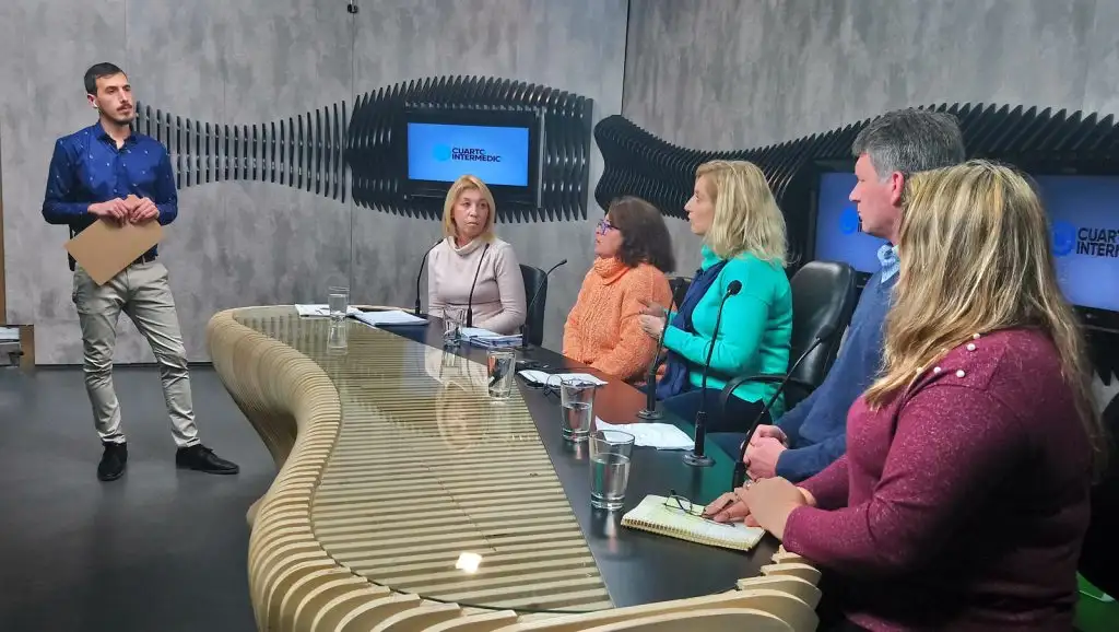  Mirá "Cuarto Intermedio": el debate de precandidatos a consejeros escolares