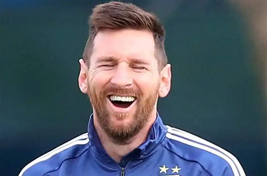 Lo prometido es deuda: se tatuó a Messi en una de sus partes íntimas y lo publicó en redes sociales