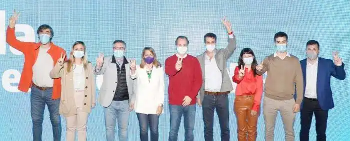 Bordet llamó a �Srecuperar la normalidad con inclusión social, progreso y felicidad⬝