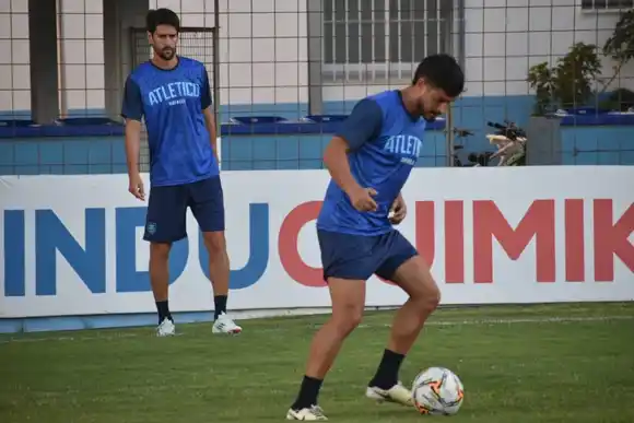 Atlético se quedó con sus 3 primeros puntos en casa