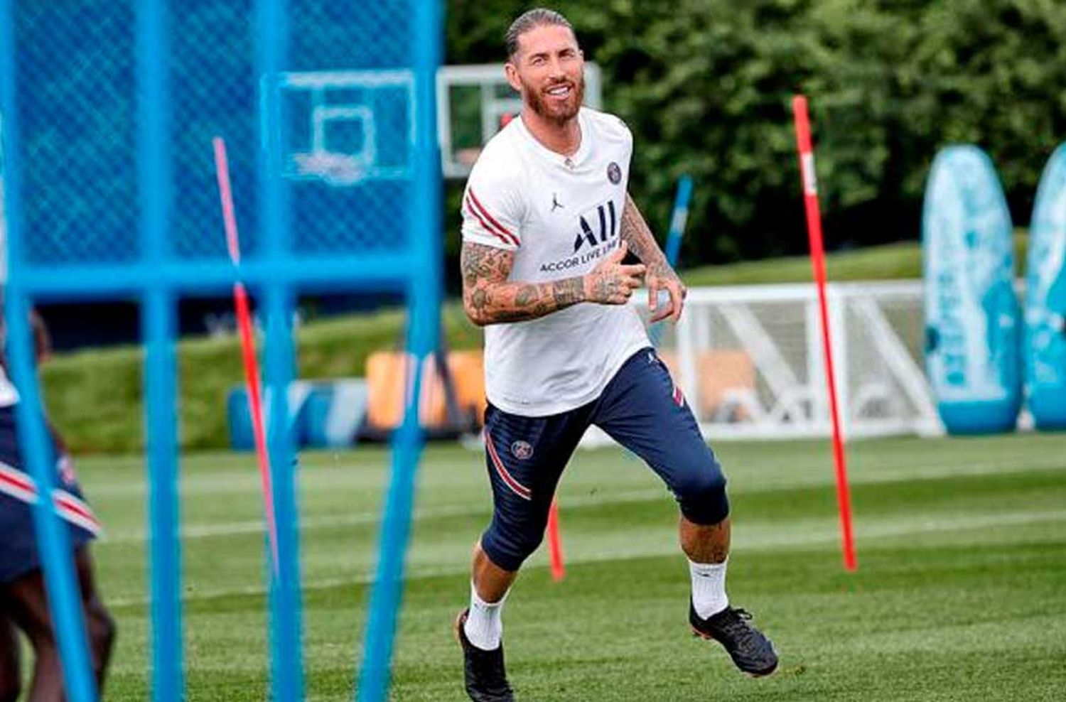 Sorpresa en el PSG: Sergio Ramos concentra por primera vez