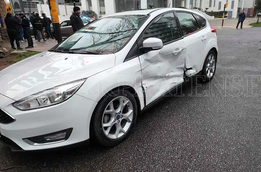 Fuerte accidente en Libertad y Salta