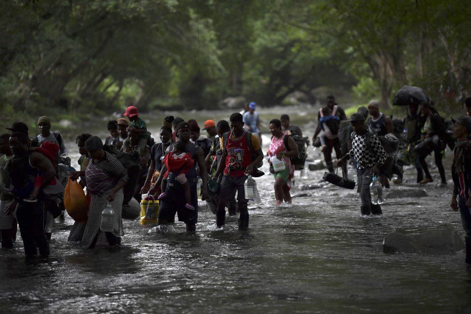 “LOS BUENOS SOMOS MÁS”: venezolanos salvan a cubana en el Darién