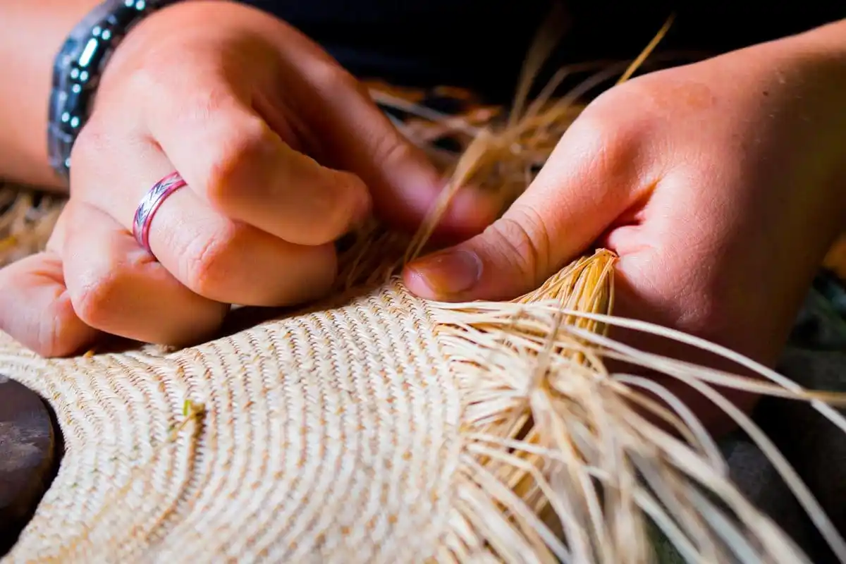 Organizan un encuentro de artesanos en Plaza Libertad