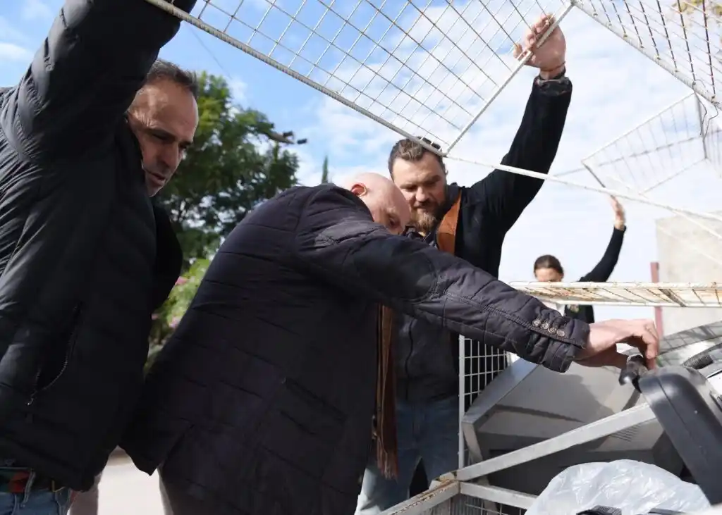 Crespo fortalece la gestión de residuos electrónicos con un nuevo convenio y cambios en el punto de recepción