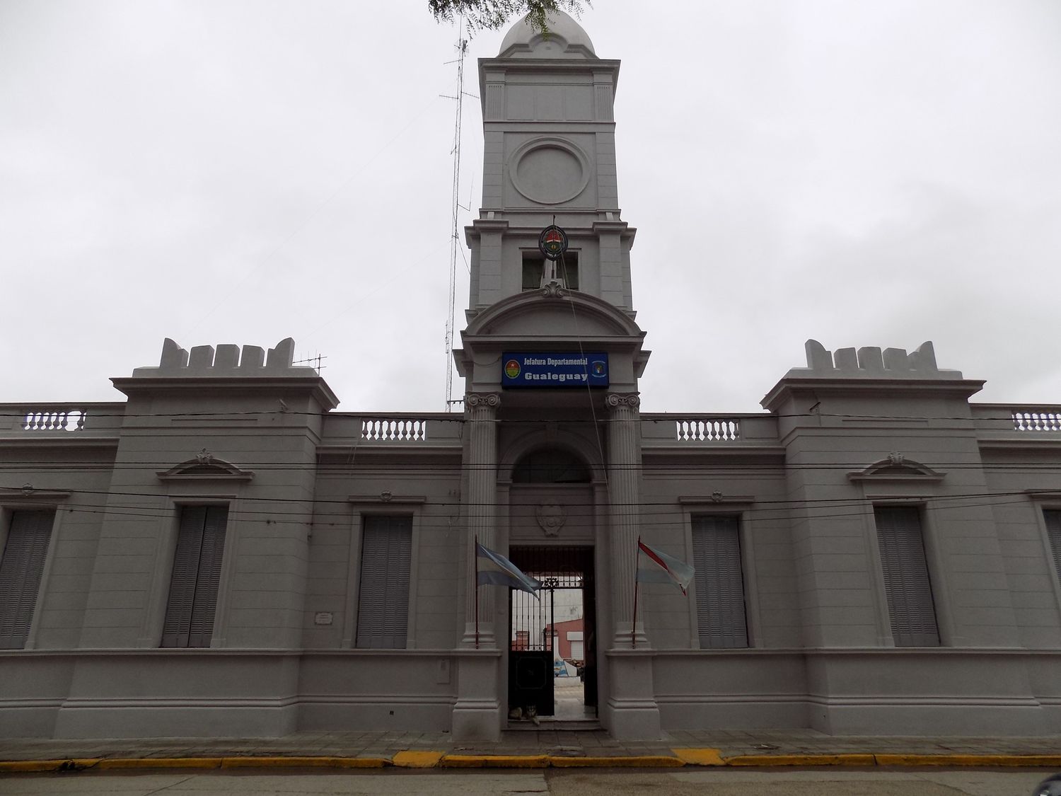 Denuncia por amenazas y secuestro de armas