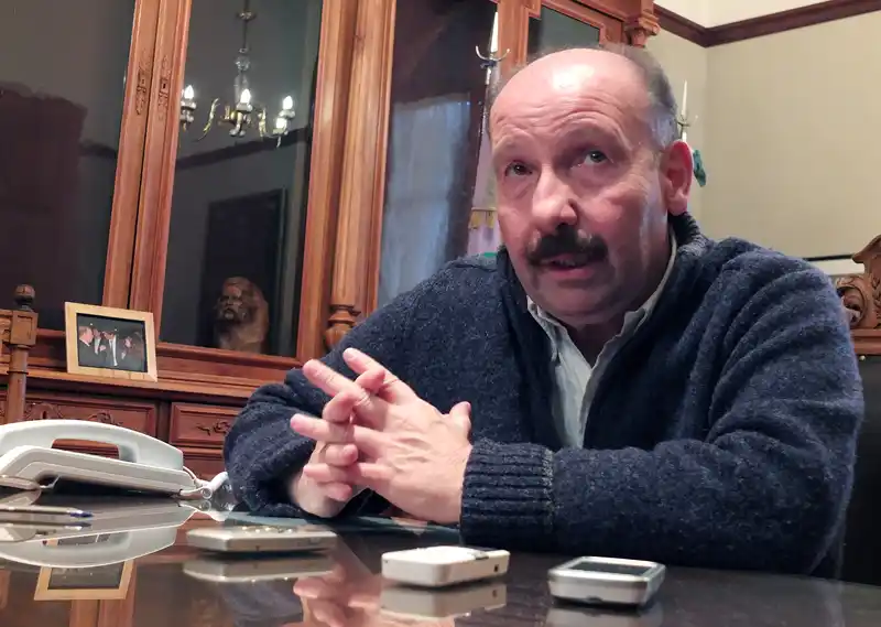 Azul: Procesan al exintendente Inza en la causa que investiga la contaminación de agua