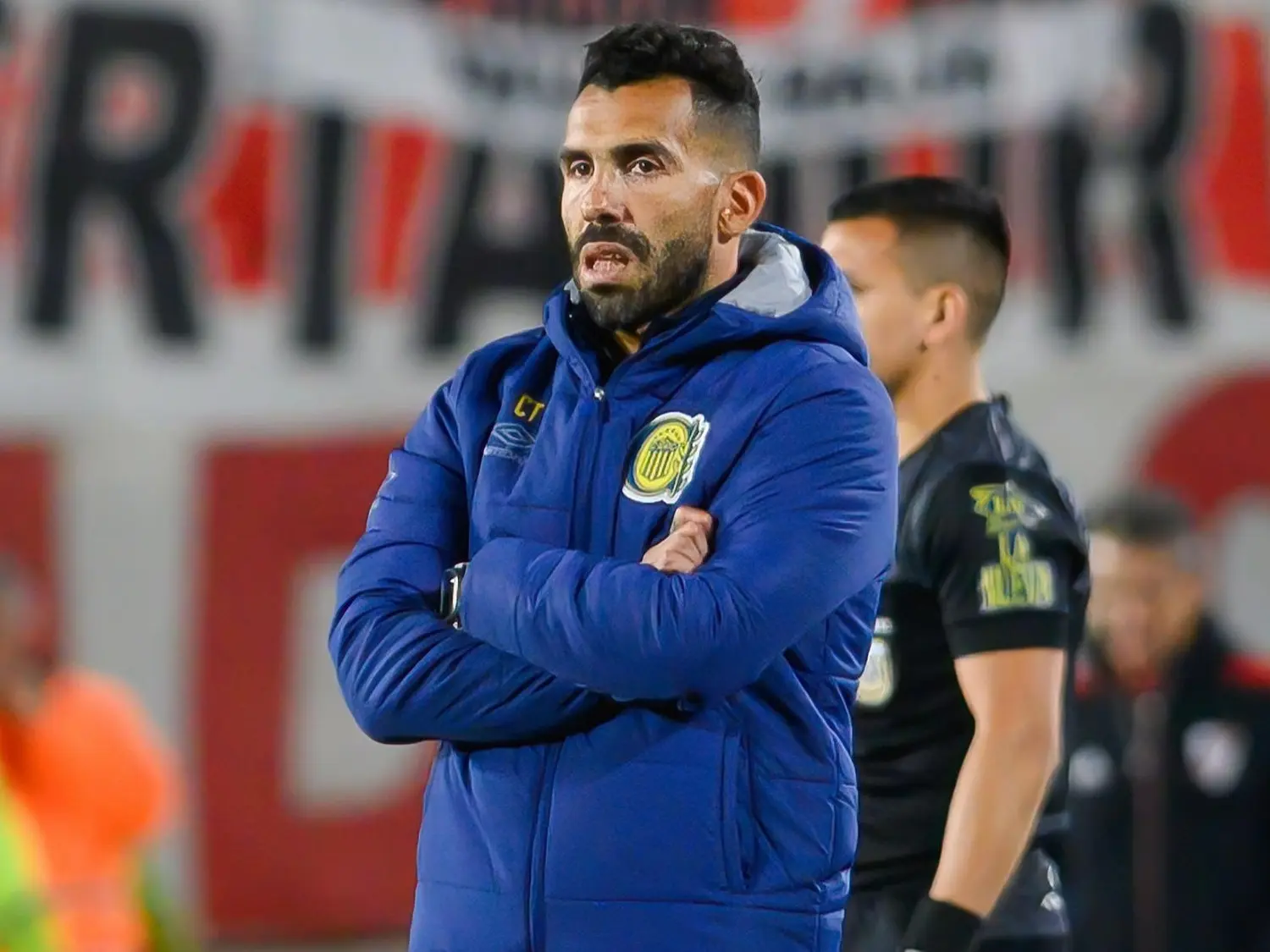 El exitoso ex-futbolista tendría otra gran posibilidad en un banco importante de Sudamérica.