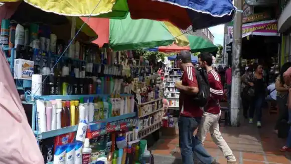 ¿CÓMO SE COMBATE ESTO? Precios en Venezuela son 50% más altos que en Colombia