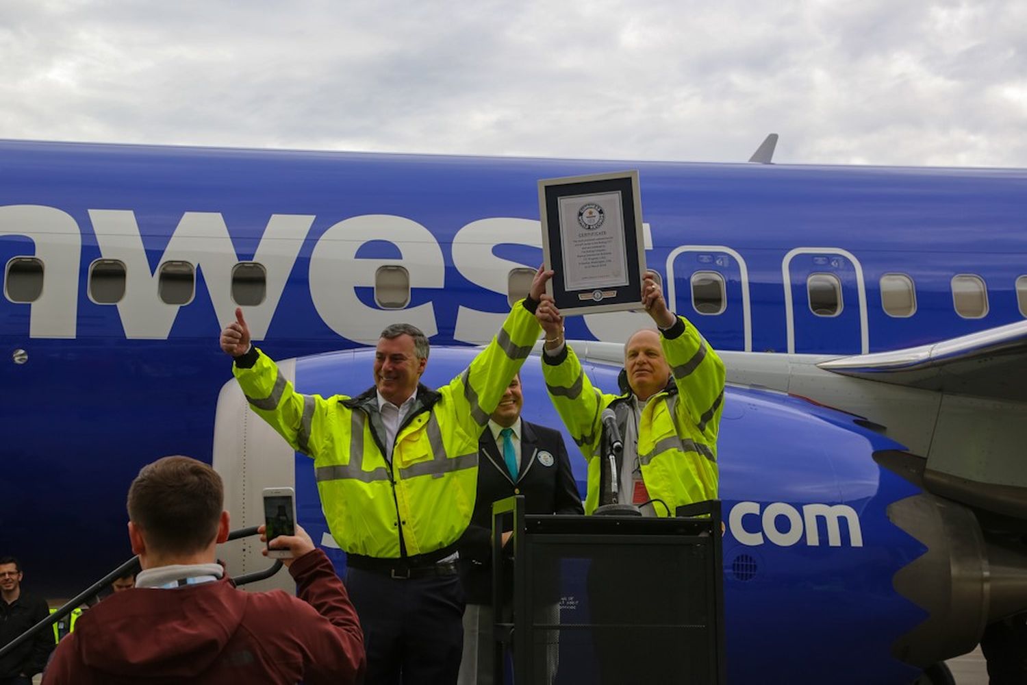 Récord Guinness para Boeing al fabricar el 737 número 10.000