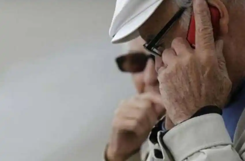 Un abuelo de 82 años fue víctima de un engaño telefónico y entregó un millón y medio de pesos