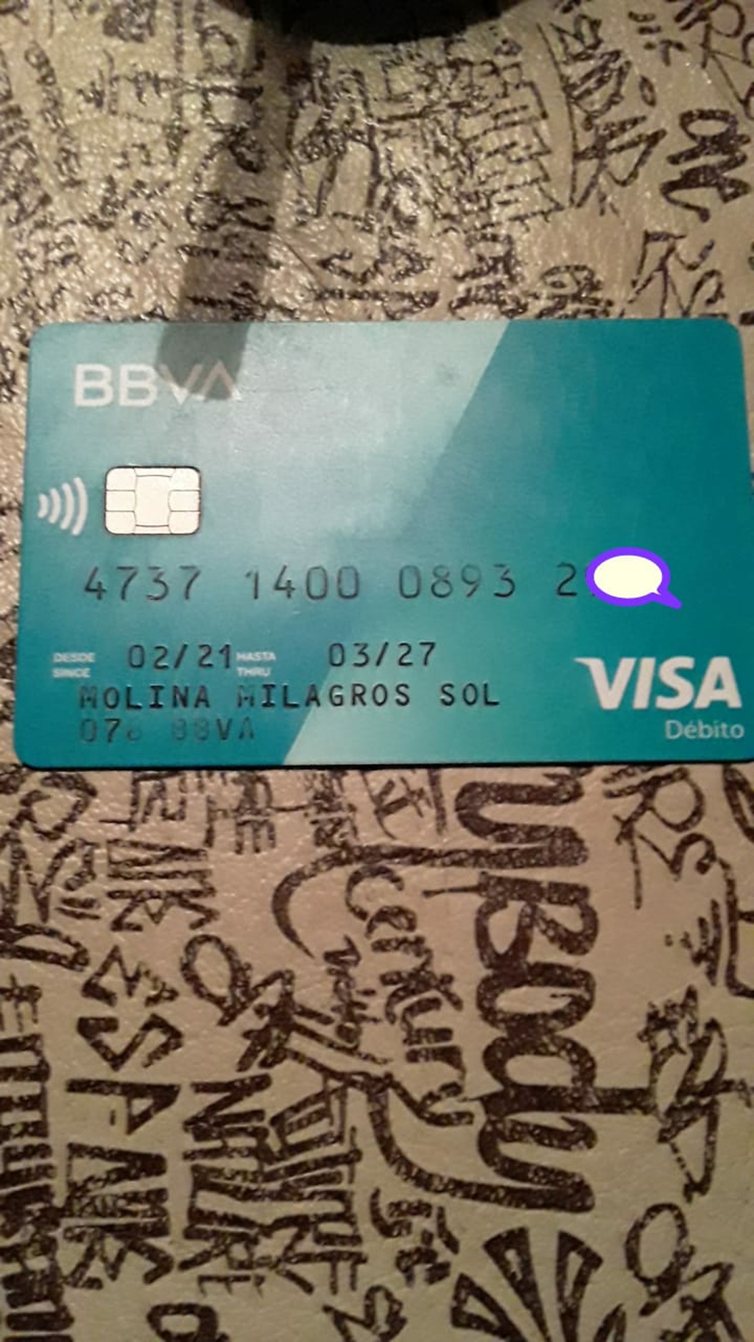 Ángela encontró está tarjeta en un cajero