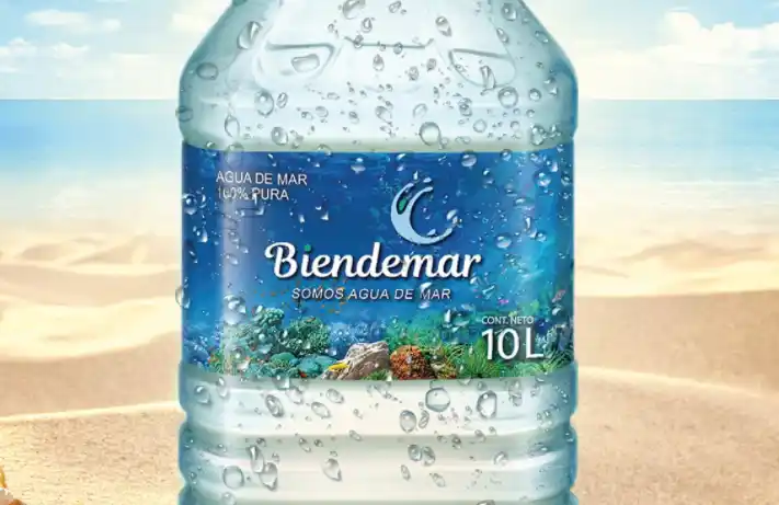 Prohíben una marca de agua "de mar" envasada en Villa Gesell