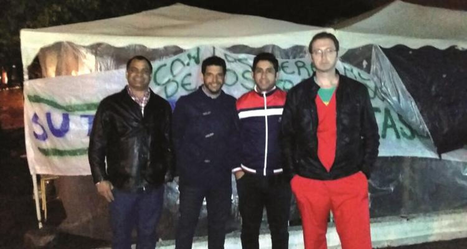 Sigue el reclamo en la guardia