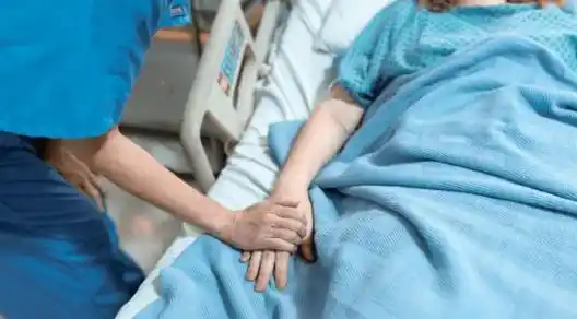 Murió por 24 minutos, volvió a la vida y habló de un "más allá" escalofriante