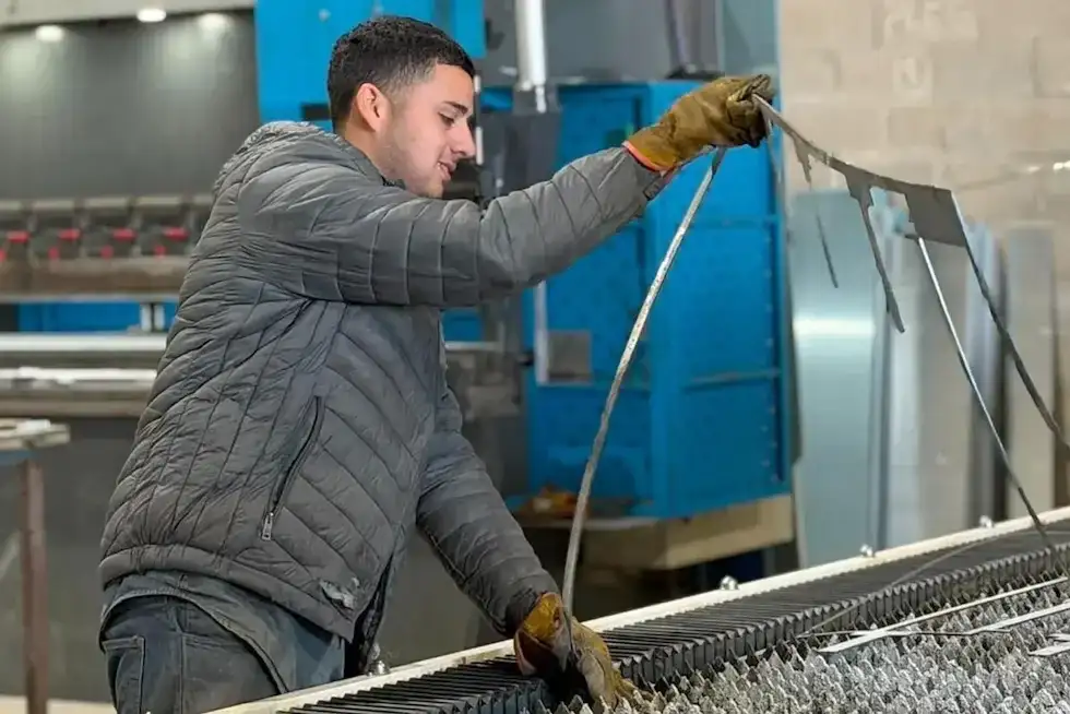 La metalmecánica no empeoró su crítica situación en el séptimo mes del año.