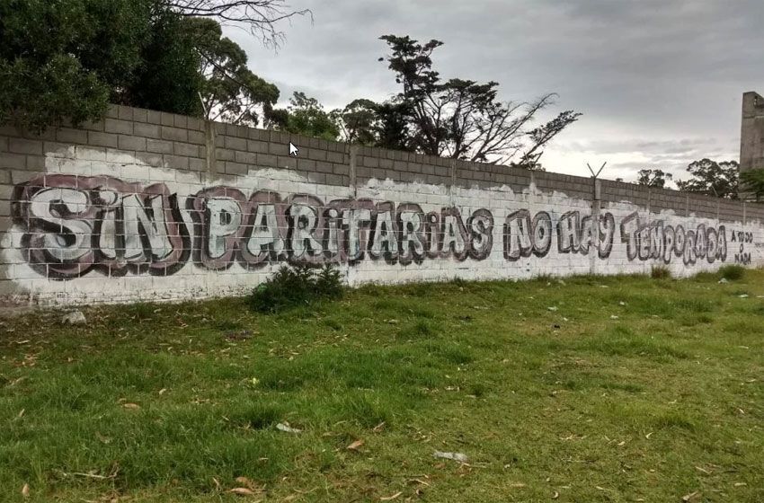 Pintadas de municipales: "Hay un grupo que ya no tiene privilegios"
