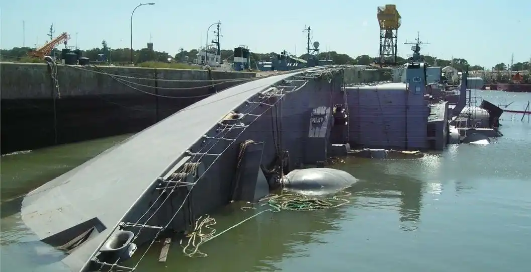 La Justicia frenó un decreto que vendía el primer buque que desembarcó en Malvinas