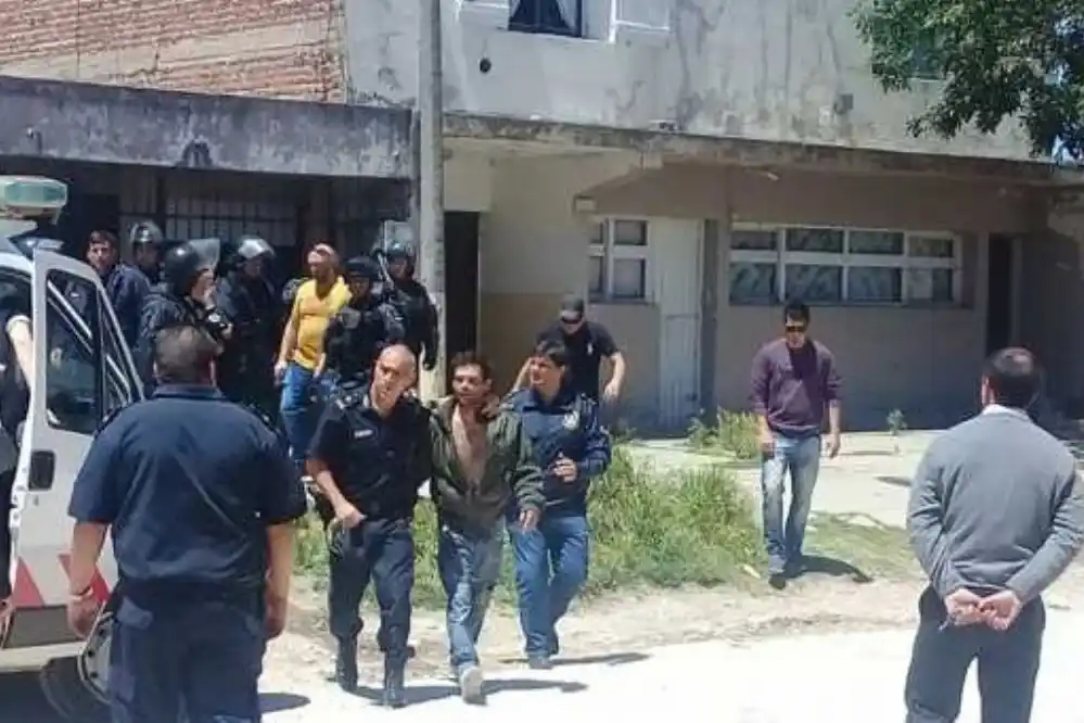 Tomó de rehén a su pareja cuando la amenazaba con un cuchillo en Necochea