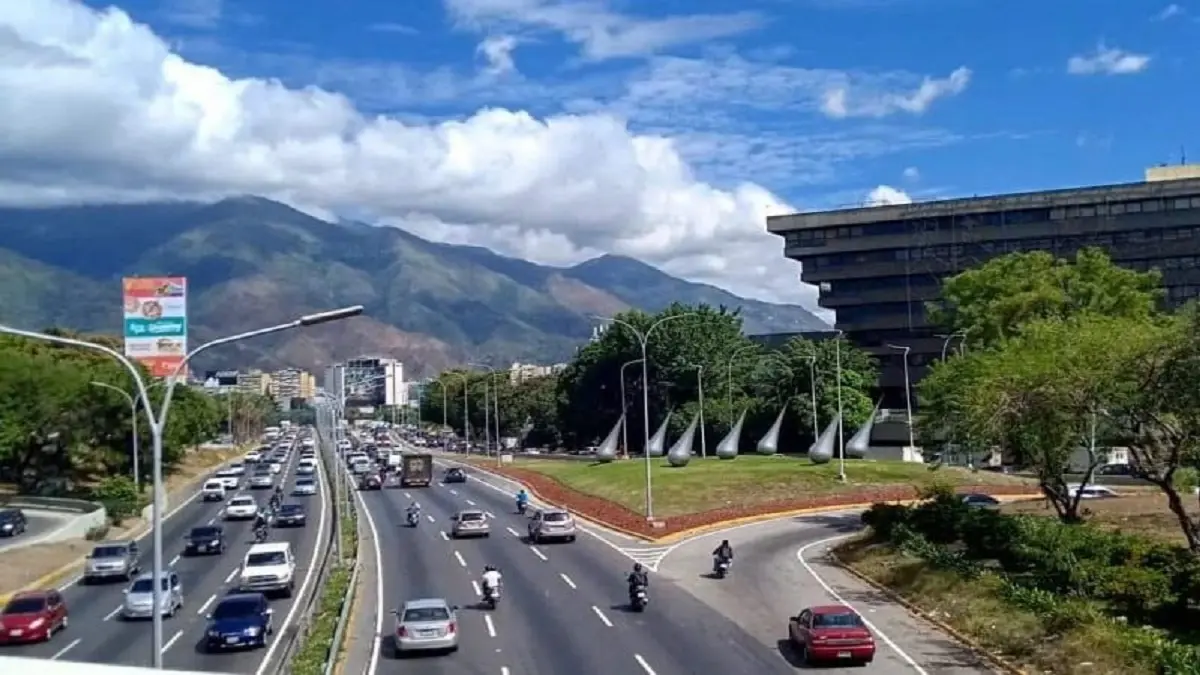 Por OBRAS de REHABILITACIÓN: cierran parcialmente esta importante autopista en Caracas