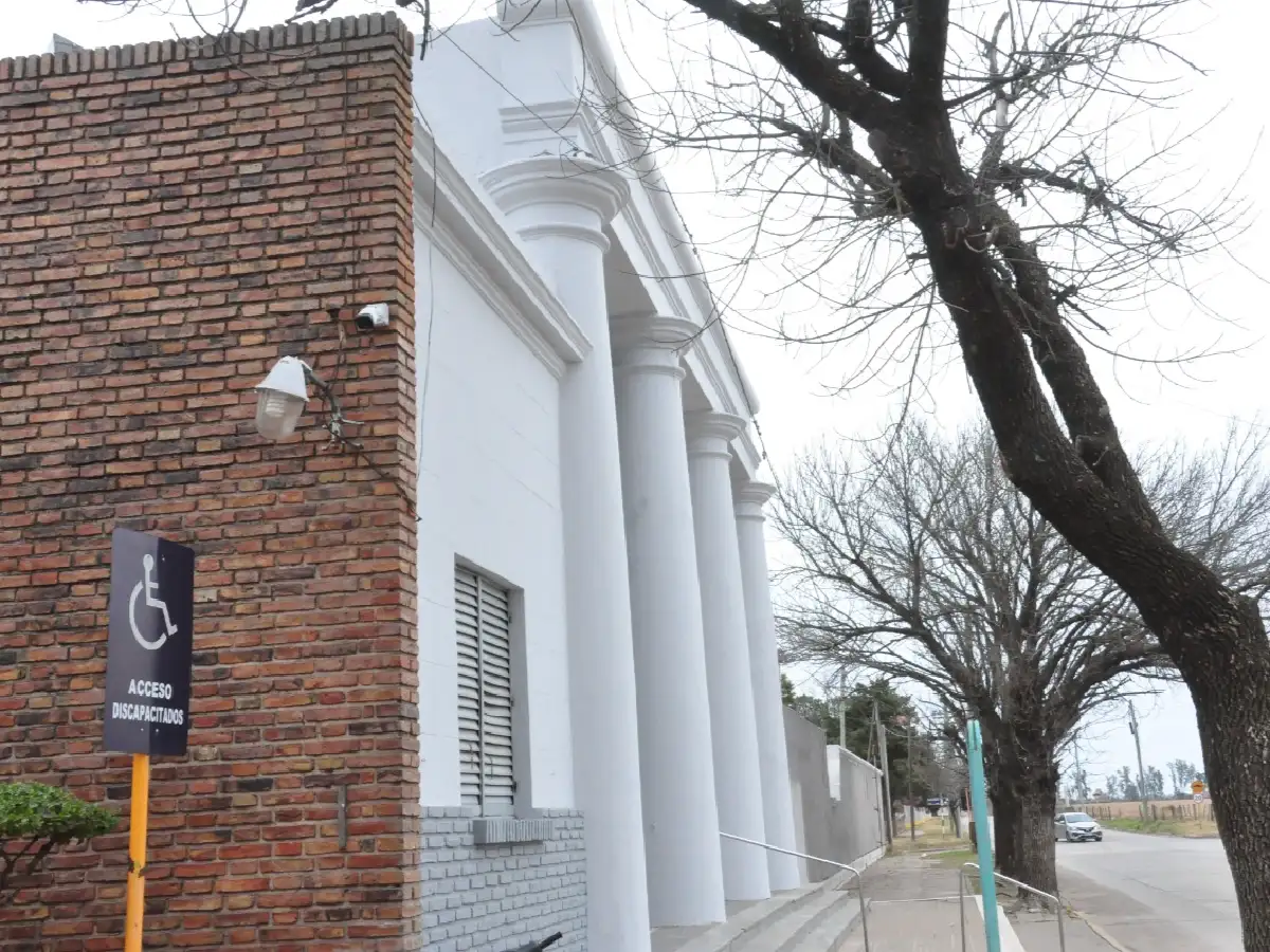 Ya funcionan 8 cámaras de seguridad en el cementerio local