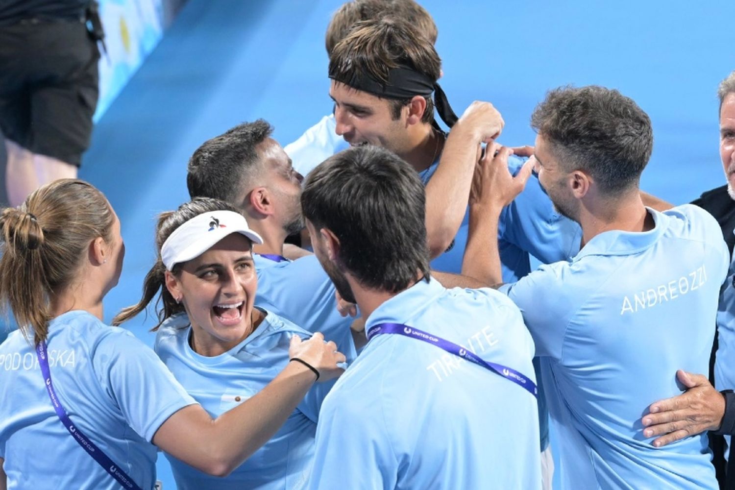 Con triunfo de la rosarina Podoroska, Argentina dio un batacazo en la United Cup y le ganó al local