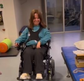 La aerolínea cumplió: solución para la silla de ruedas dañada de Stefanía Ferrando