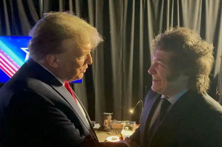 Javier Milei mantuvo este sábado un encuentro con el expresidente de Estados Unidos, Donald Trump, en el marco de la Conferencia de la Acción Política Conservadora (CPAC)