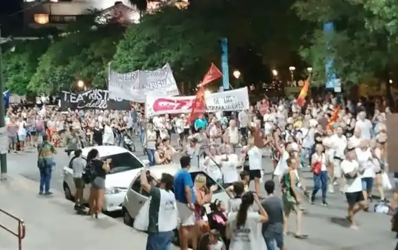 Histórica movilización de trabajadores de Granja Tres Arroyos en Concepción del Uruguay