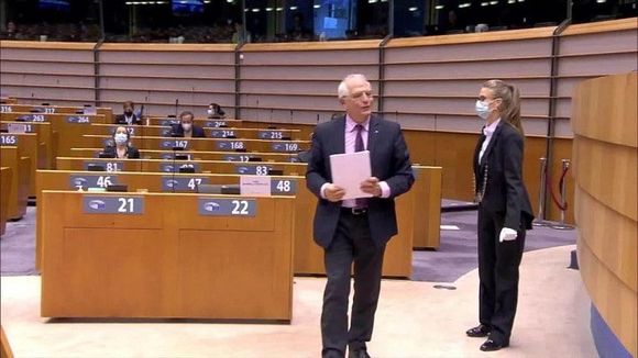 EUROPA ESTUDIA PARTICIPACIÓN EN ELECCIONES: «Si el diálogo fructifica, las sanciones no serán necesarias»