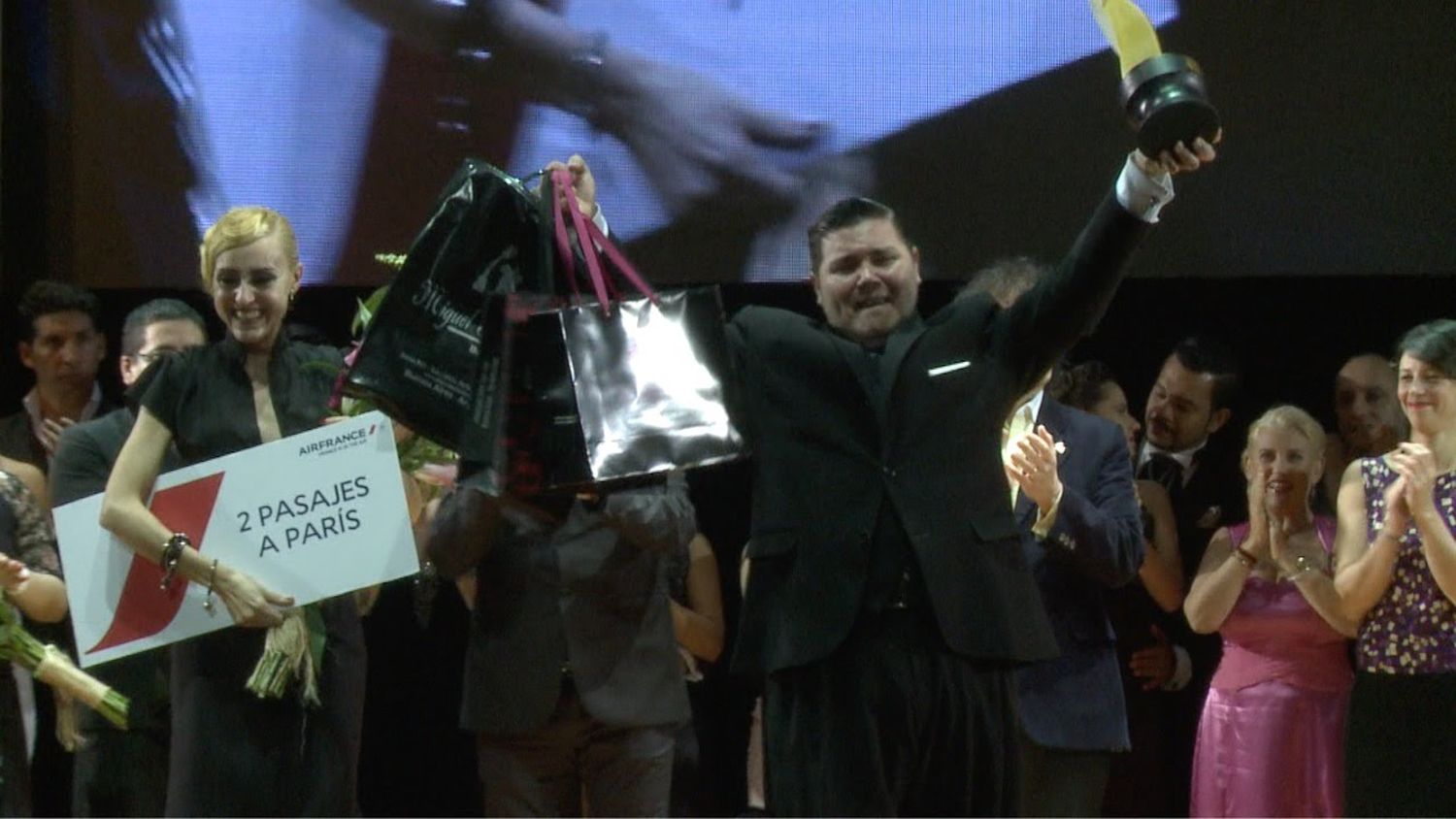 Una pareja de Banfield ganó el Mundial de Tango de pista