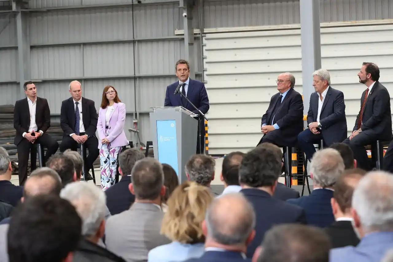 Economía amplía a $800.000 millones Crédito Argentino, el programa de financiamiento más grande de la historia reciente