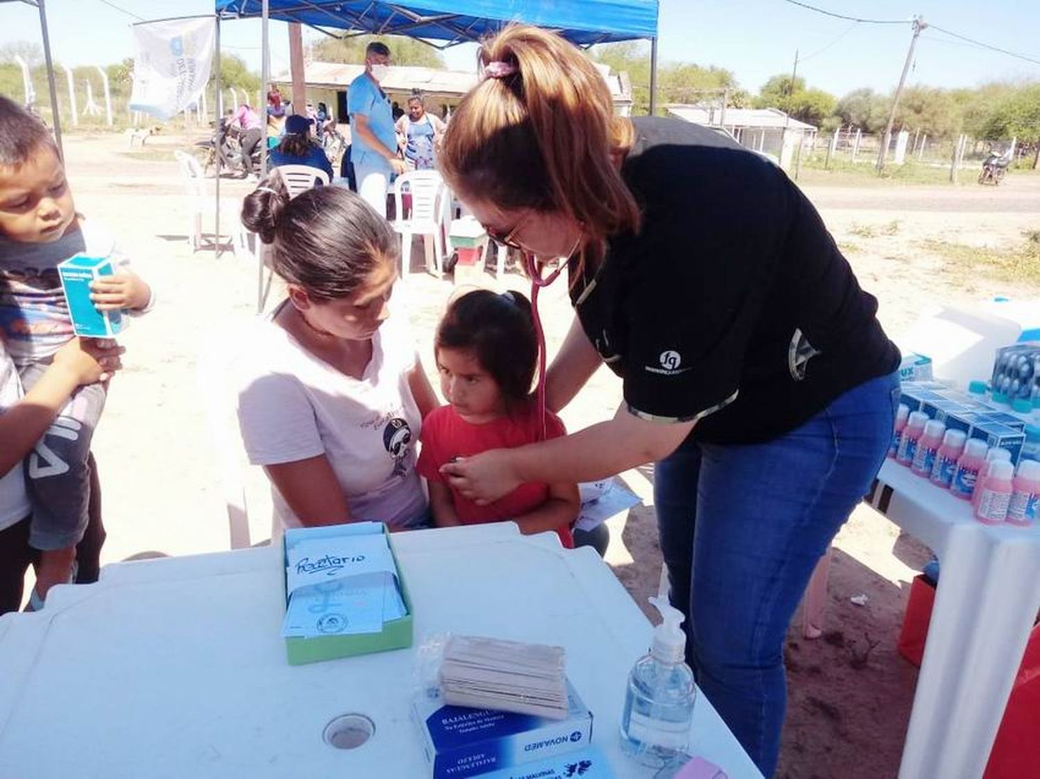 El programa Acercando salud continúa 
ofreciendo servicios en los barrios de Ibarreta