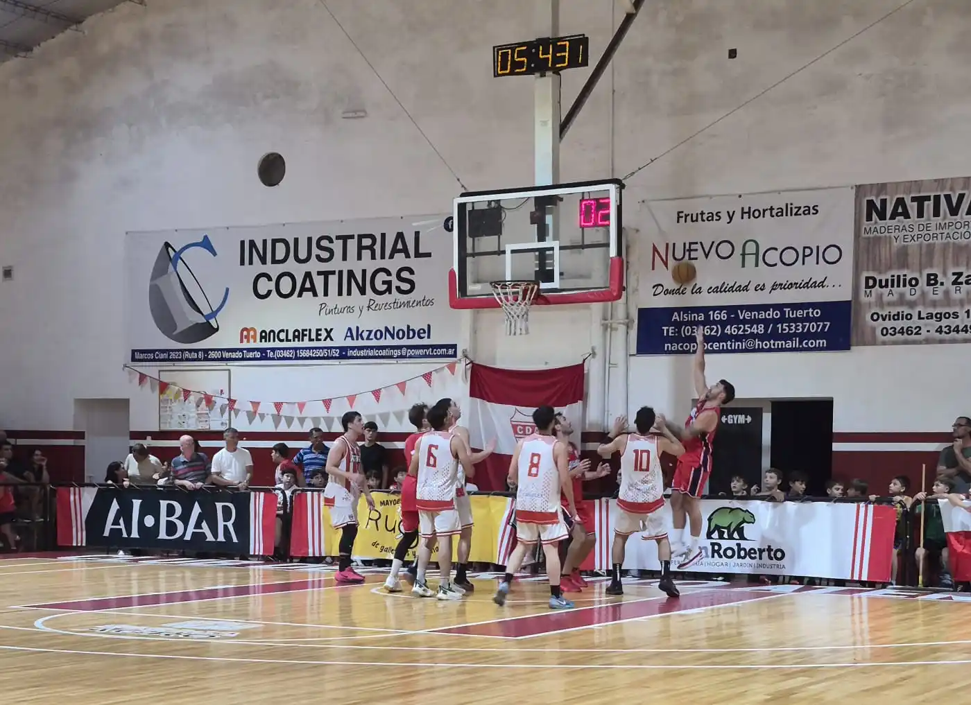 Atenas lo corrió siempre de atrás y quedó cerca de darlo vuelta. Foto: Sport 3 Producciones